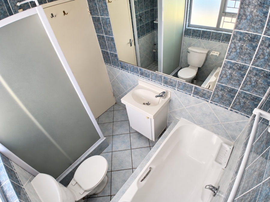 2 Bedroom Property for Sale in Beachfront Western Cape